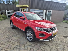 Volkswagen T-Roc - 1.5 TSI Sport R-line Org NL, DAB+, Trekhaak, Virtual Cockpit, 18"