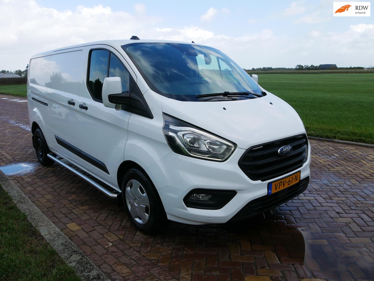 Ford Transit Custom - 340 2.0 TDCI L2H1 96kW AC ** 2022 !! ** 10999 EX BTW ** - AutoWereld.nl