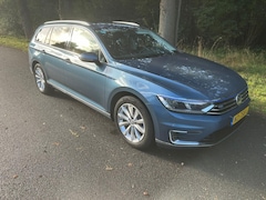 Volkswagen Passat Variant - 1.4 TSI GTE Connected Series Plus