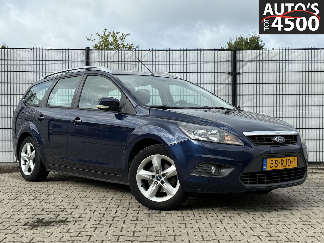 Ford Focus Wagon - 1.6 Comfort Trekhaak! Airco! - AutoWereld.nl
