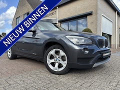 BMW X1 - sDrive20i Chrome Line Automaat Trekhaak / Navigatie / Cruise control
