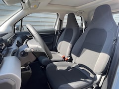 Leapmotor T03 - EV 37, 3 kWh 95pk Design I Adaptive Cruise Control I Panoramadak I Achteruitrijcamera
