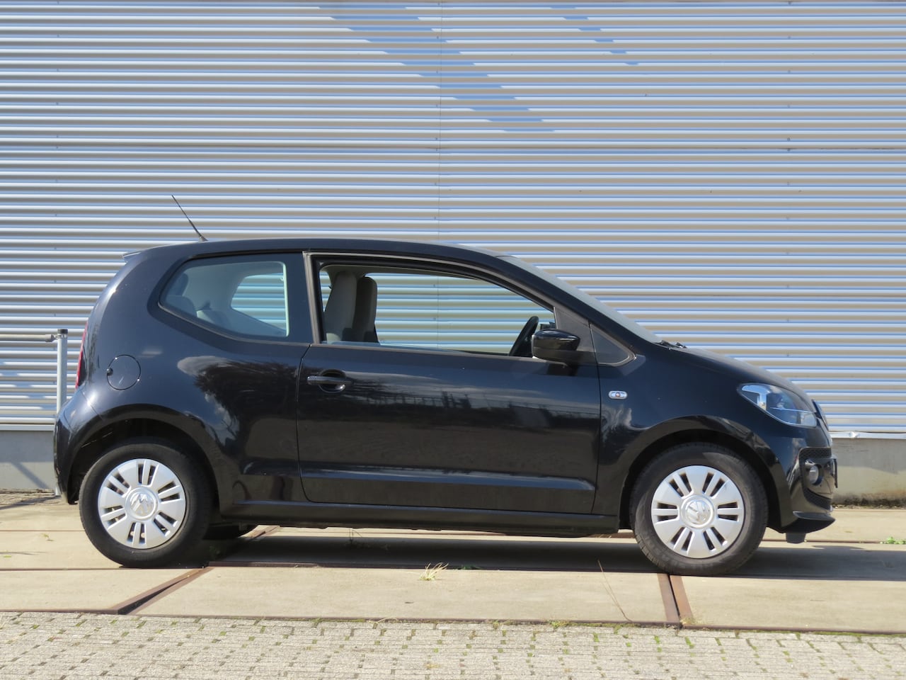 Volkswagen Up! - 1.0 move up!