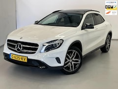Mercedes-Benz GLA-Klasse - 250 4Matic / Offroad / Night / Pano / Trekhaak