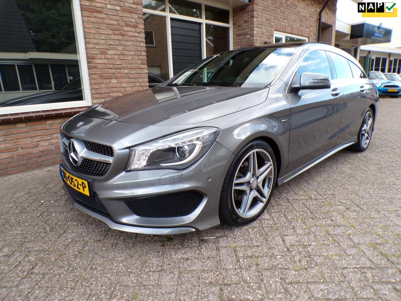 Mercedes-Benz CLA-klasse Shooting Brake - 180 Ambition AMG Automaat / Navi / Panoramadak - AutoWereld.nl