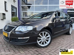Volkswagen Passat Variant - 1.6 FSI Comfortline AC * TREKHAAK