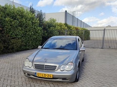 Mercedes-Benz C-klasse - 200 CDI BJ 2002