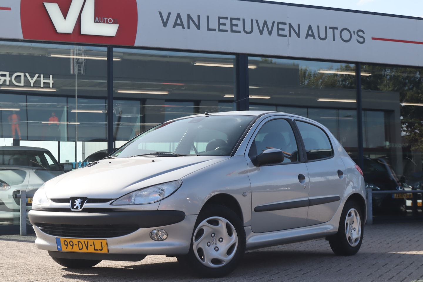 Peugeot 206 - 1.4 Gentry | Nieuw Binnen! | APK 21-06-2026 | Airco | Radio CD - AutoWereld.nl