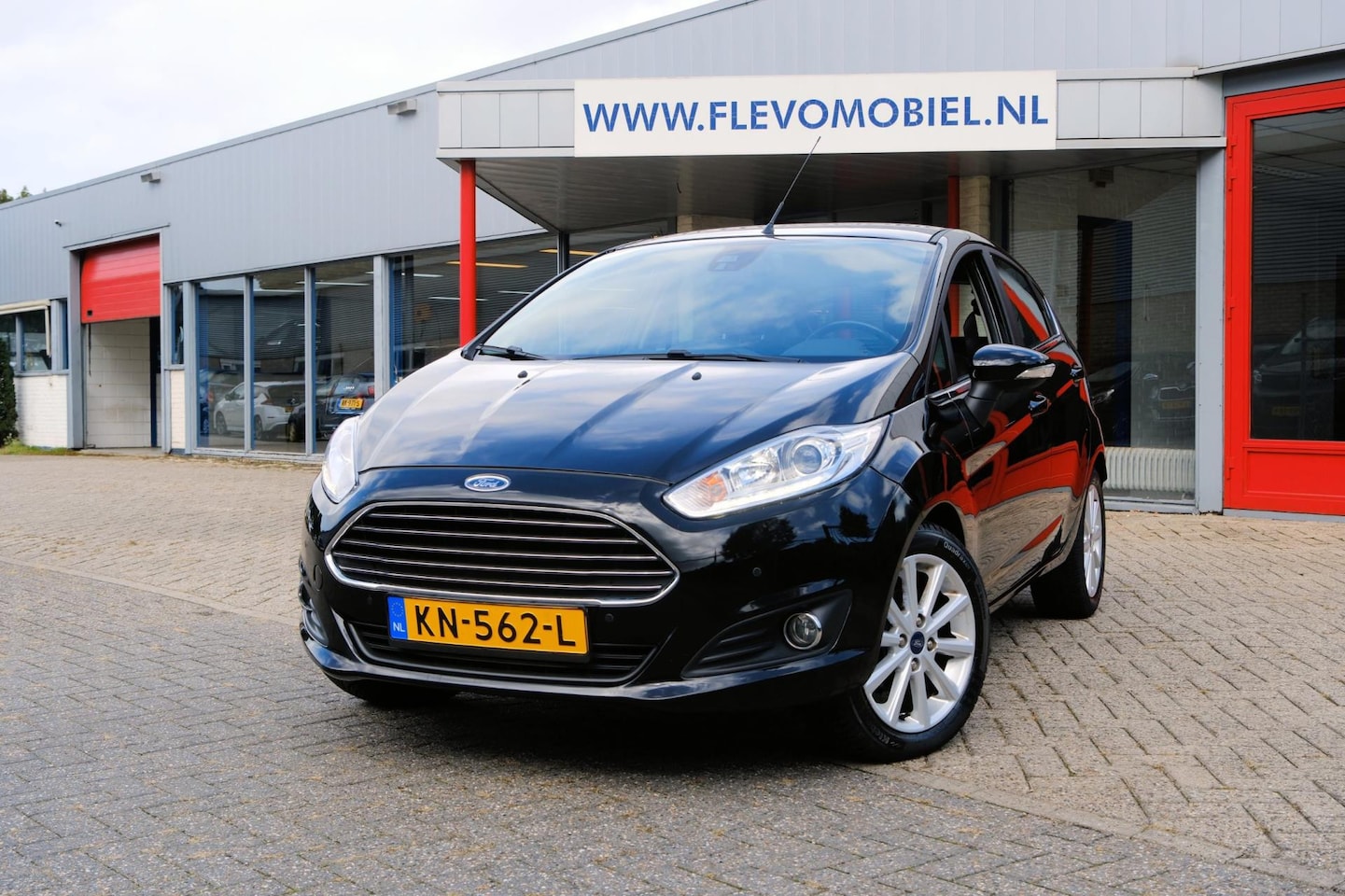 Ford Fiesta - 1.0 EcoBoost 100PK Titanium Navi|Clima|LMV|Trekhaak|PDC - AutoWereld.nl
