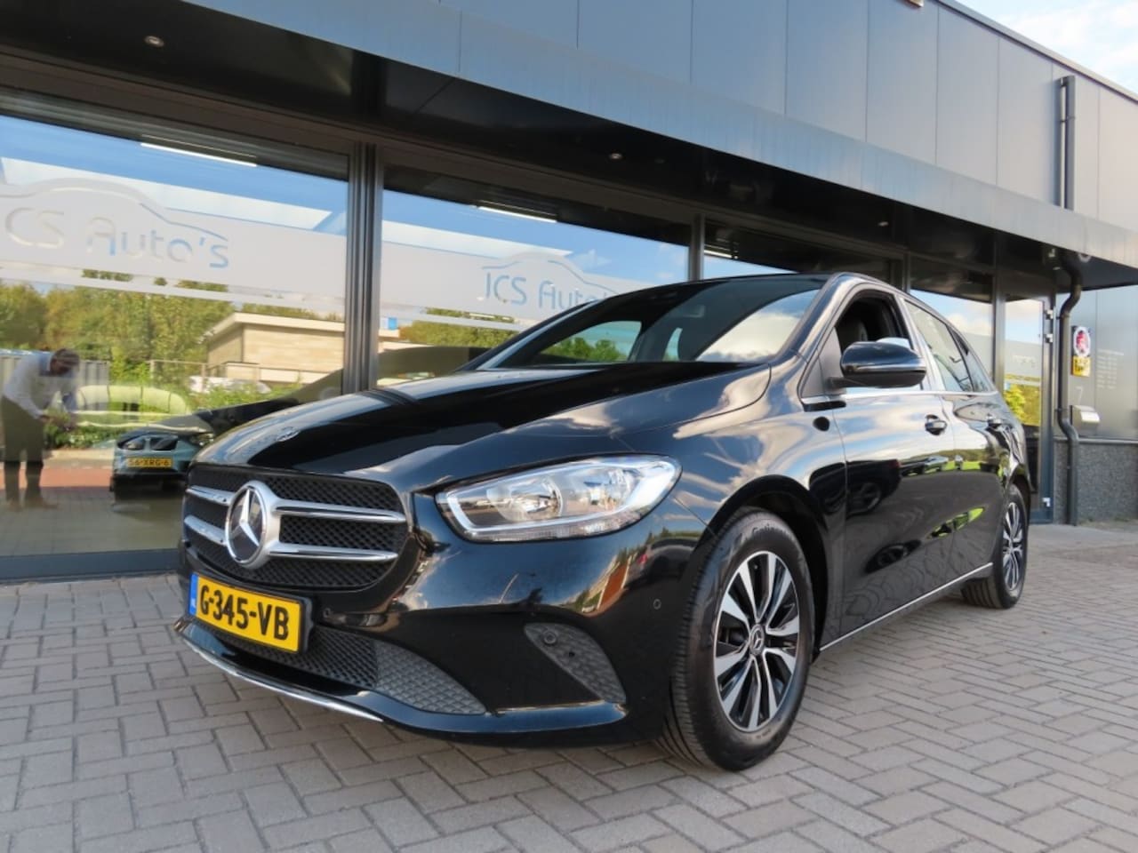 Mercedes-Benz B-klasse - 180 Business Solution Aut. Half Leder Navi Trekhaak 2019 - AutoWereld.nl