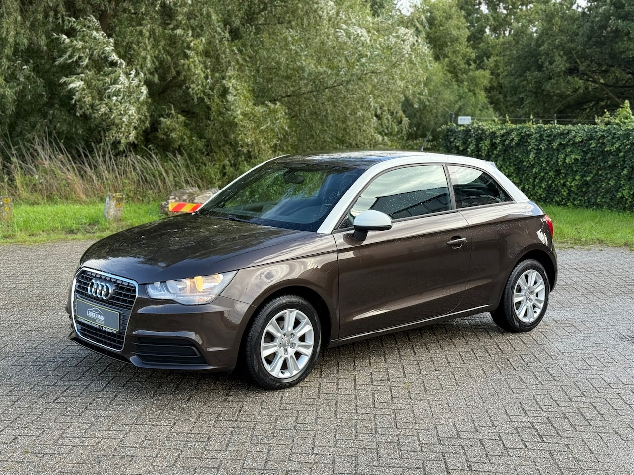 Audi A1 - 1.2 TFSI Attraction BLUETOOTH I PDC I NIEUWE KETTING I NWE APK - AutoWereld.nl
