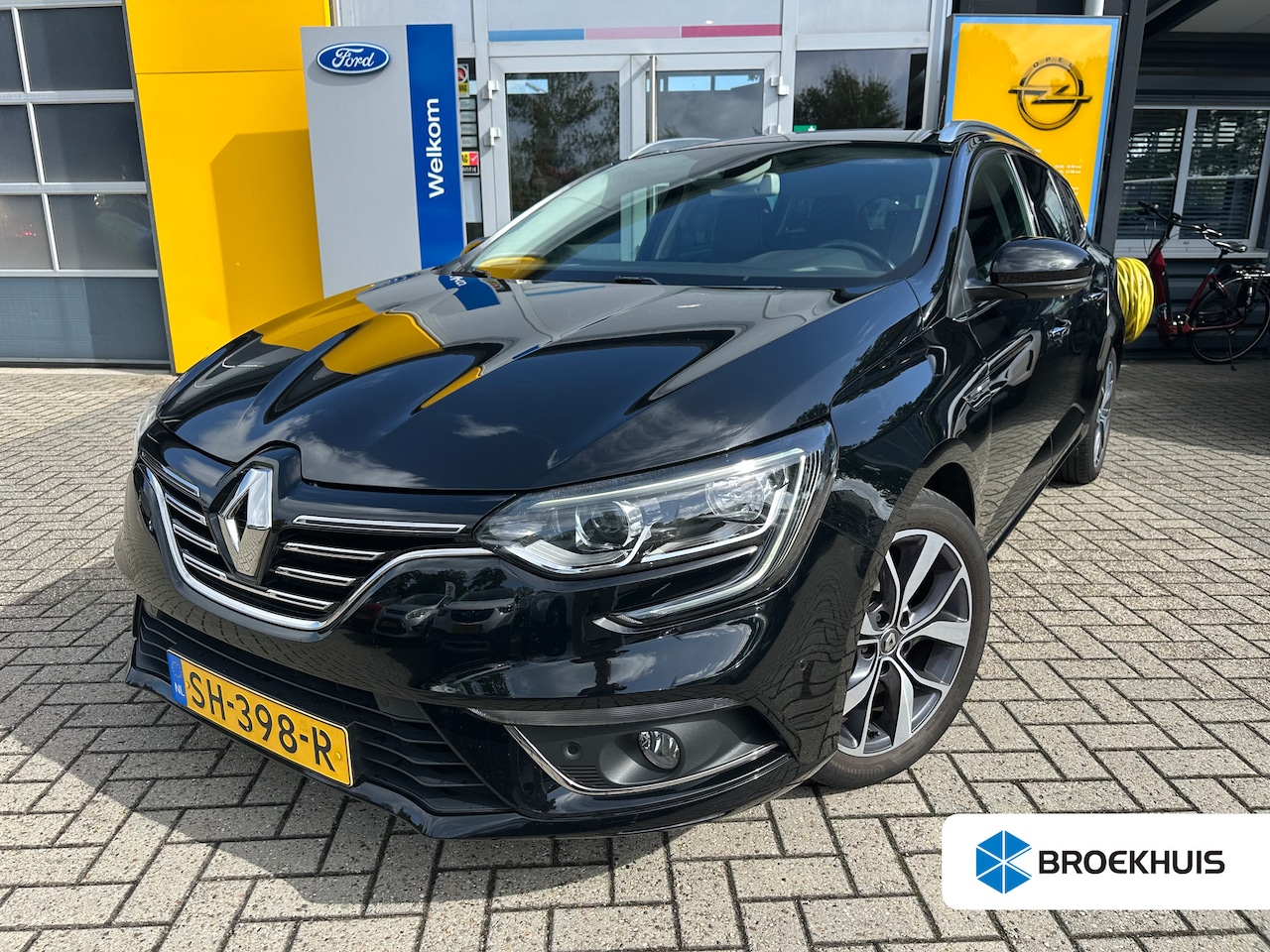 Renault Mégane Estate - 1.2 130PK TCe Bose | TREKHAAK| 1.700 KG TREKGEWICHT| BOSE SOUND| MASSAGE STOEL| NAVIGATIE| - AutoWereld.nl