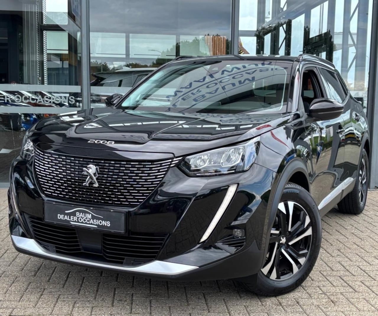 Peugeot 2008 - 1.2 PT ALLURE PACK 100PK AIRCO CARPLAY PDC - AutoWereld.nl
