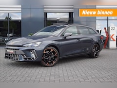 CUPRA Leon Sportstourer - VZ 1.5e-Hybrid 272pk Performance /Panodak /19 Inch Lm/Intelligent Drive