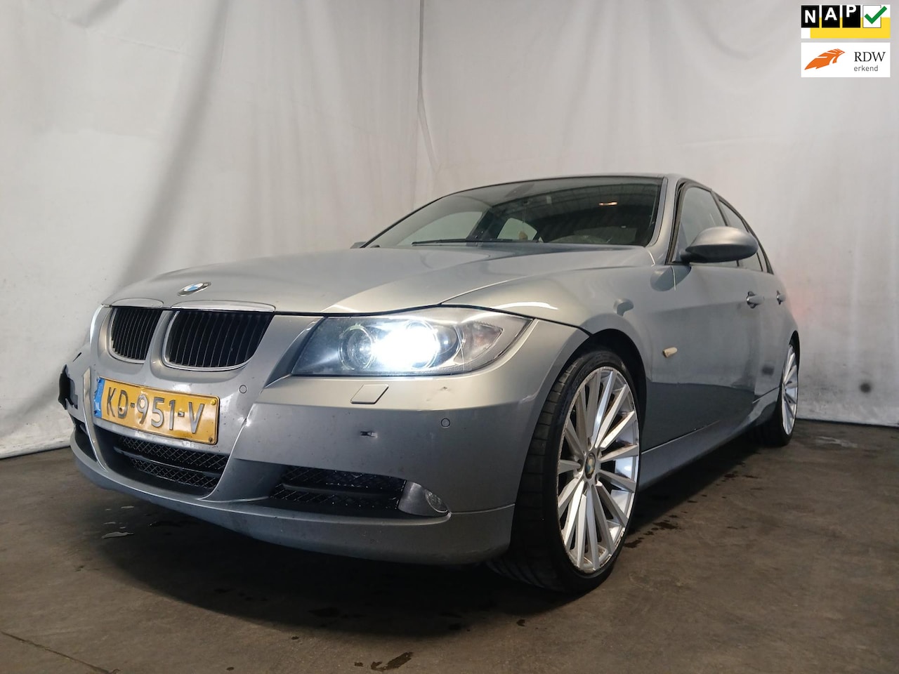 BMW 3-serie - 320i - Airco - Motormanagement Brandt - Schade - AutoWereld.nl