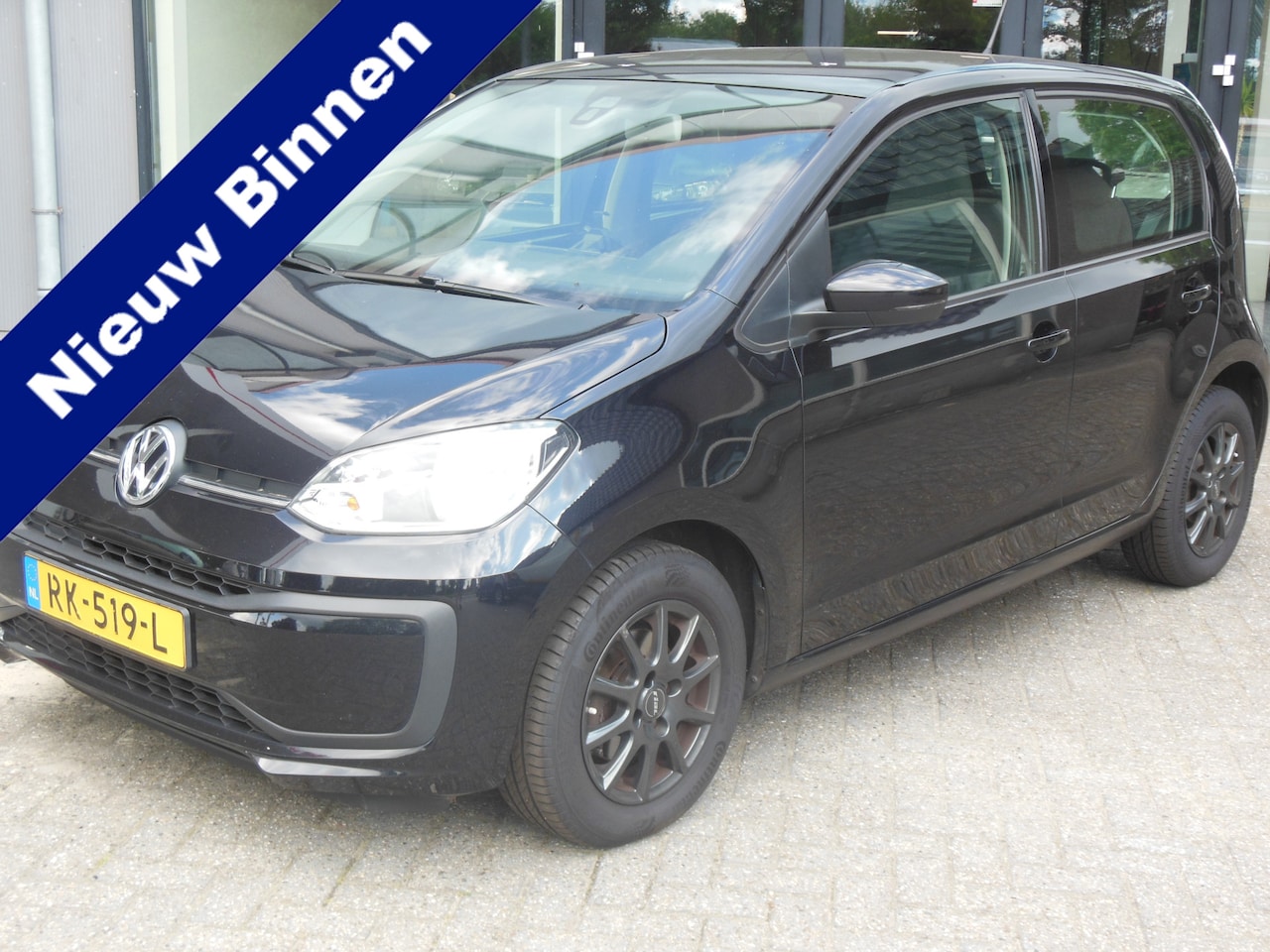 Volkswagen Up! - 1.0 BMT move up! Staat in De Krim - AutoWereld.nl