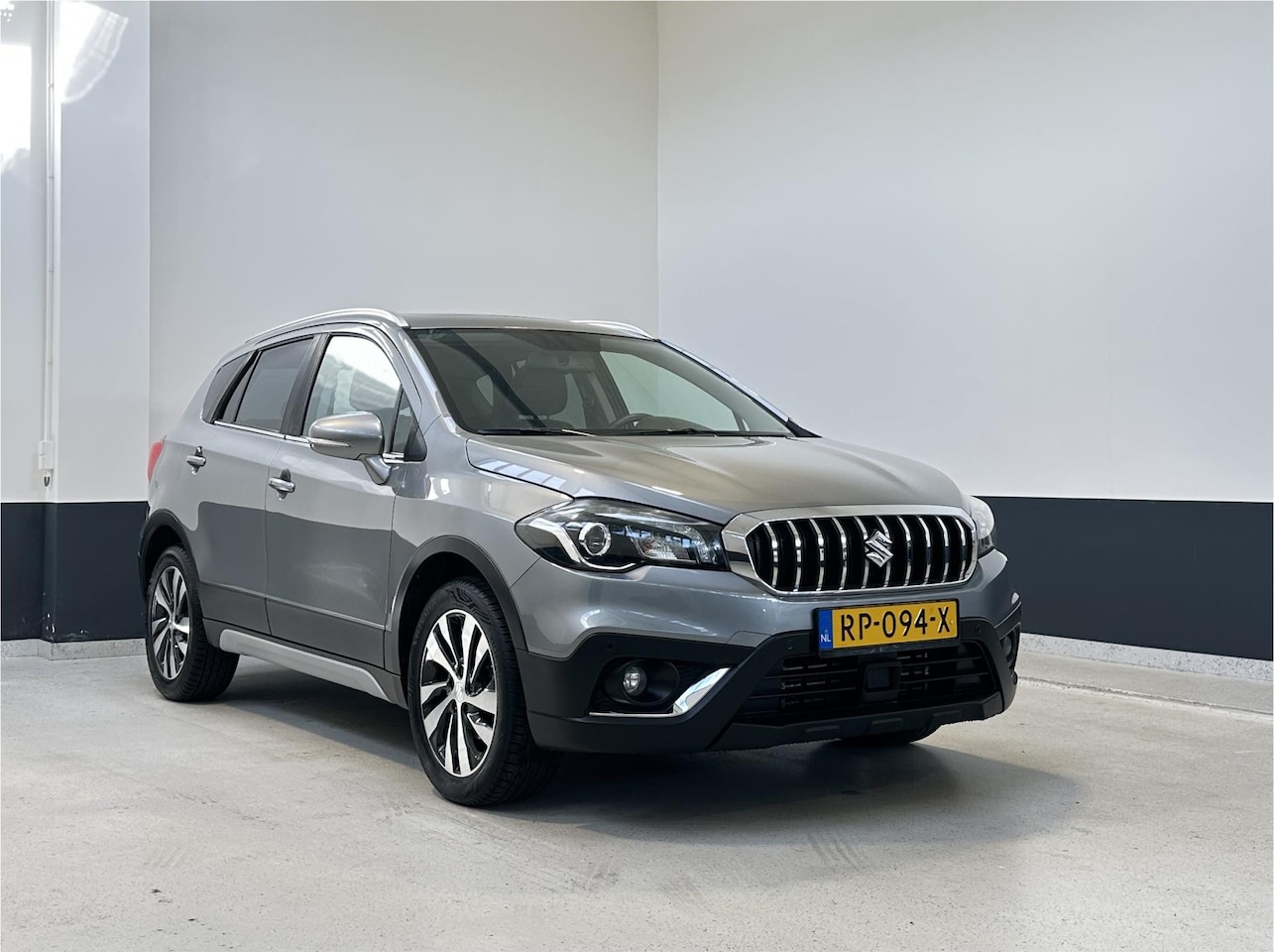 Suzuki S-Cross - 1.4 Boosterjet High Executive | Pano | Navi | Camera | Key less | Lederen Bekleding | NL | - AutoWereld.nl