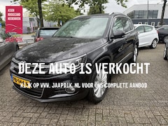 Volkswagen Tiguan - BWJ 2011 2.0 TDI 141 PK Sport&Style 4Motion AUTOMAAT | TRERKHAAK | STOELVERW. | CAMERA | S