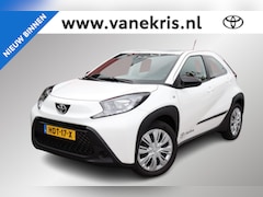 Toyota Aygo X - 1.0 VVT-i MT Play, Armsteun , Stootlijsten