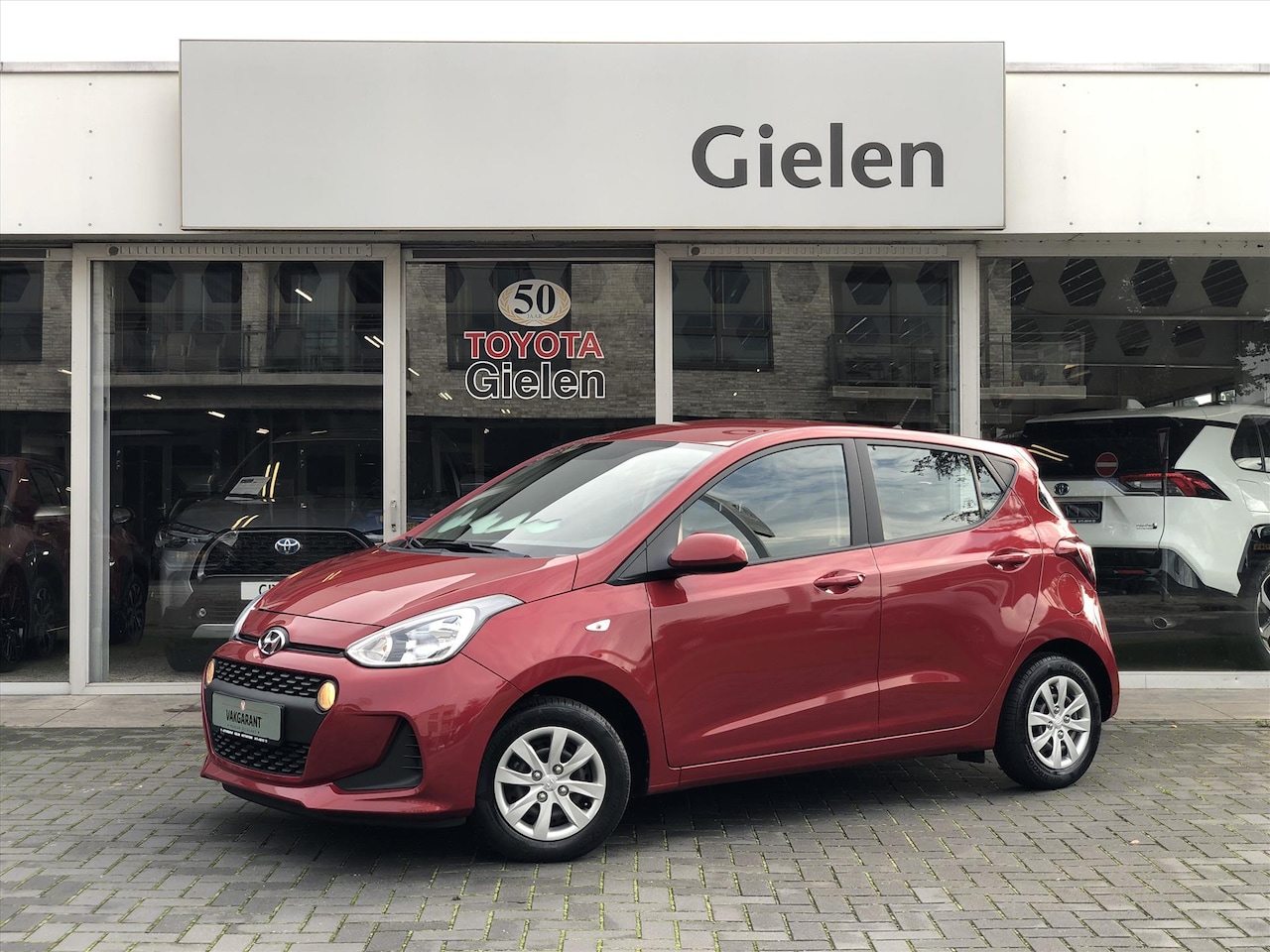 Hyundai i10 - 1.0i Comfort | Trekhaak, Airconditioning, Parkeersensoren, Cruise control, Radio/CD-Speler - AutoWereld.nl