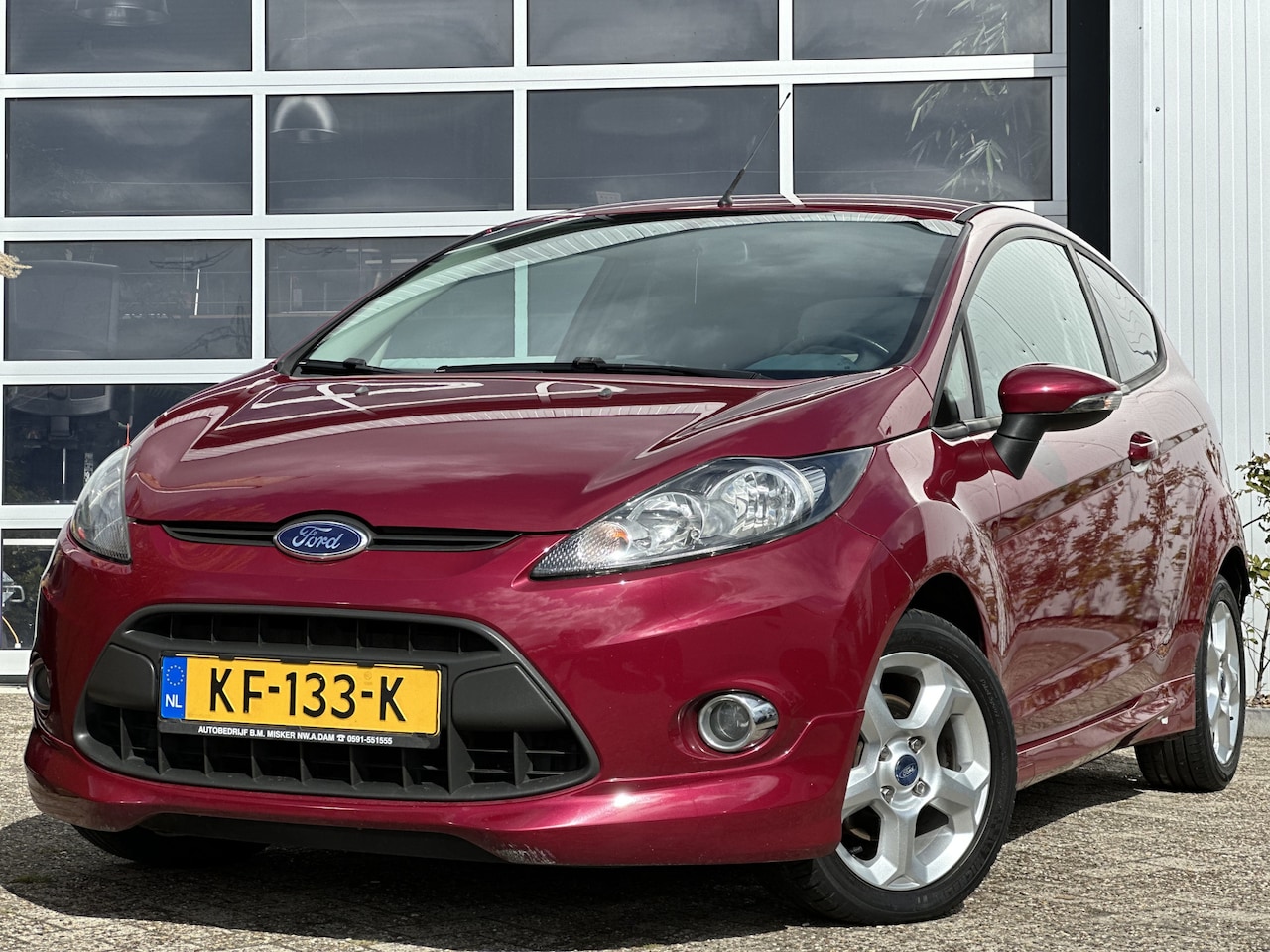 Ford Fiesta - 1.25 Trend 82pk | APK tot 10-09-2026! | Airco | Elektrische ramen voor | Isofix bevestigin - AutoWereld.nl