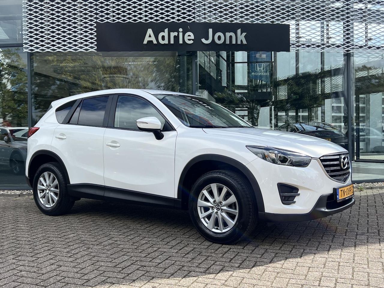 Mazda CX-5 - 2.0 SkyActiv-G 165 TS+ 2WD | NAVIGATIE | CRUISE CONTROL | CLIMATE CONTROL | KEYLESS | STOE - AutoWereld.nl
