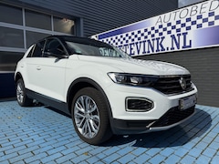 Volkswagen T-Roc - 1.5 TSI ADAP CRUISE STOELVERW. AFN. TREKHAAK