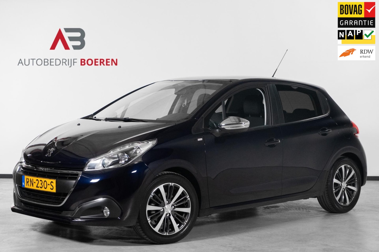 Peugeot 208 - 1.2 PureTech Blue Lease Premium | Rijklaarprijs inc. Bovag garantie - AutoWereld.nl