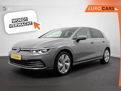 Volkswagen Golf - 1.5 eTSI 150pk DSG Style | Navigatie | Climate Control | Camera | Parkeer sensoren V+A | A