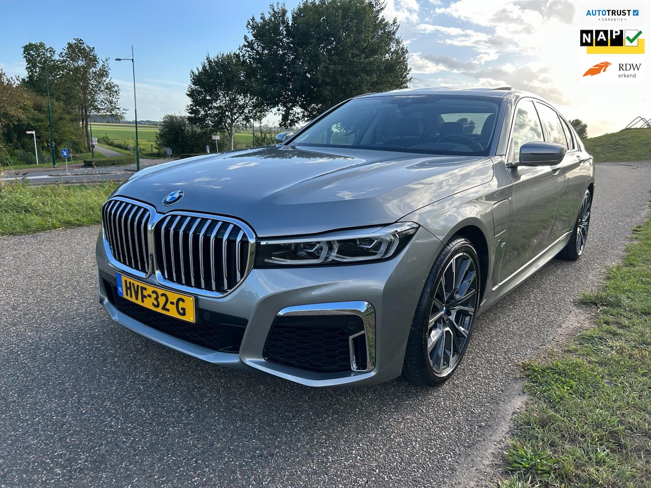 BMW 7-serie - 745e High Executive M-Pakket 21 inch - AutoWereld.nl