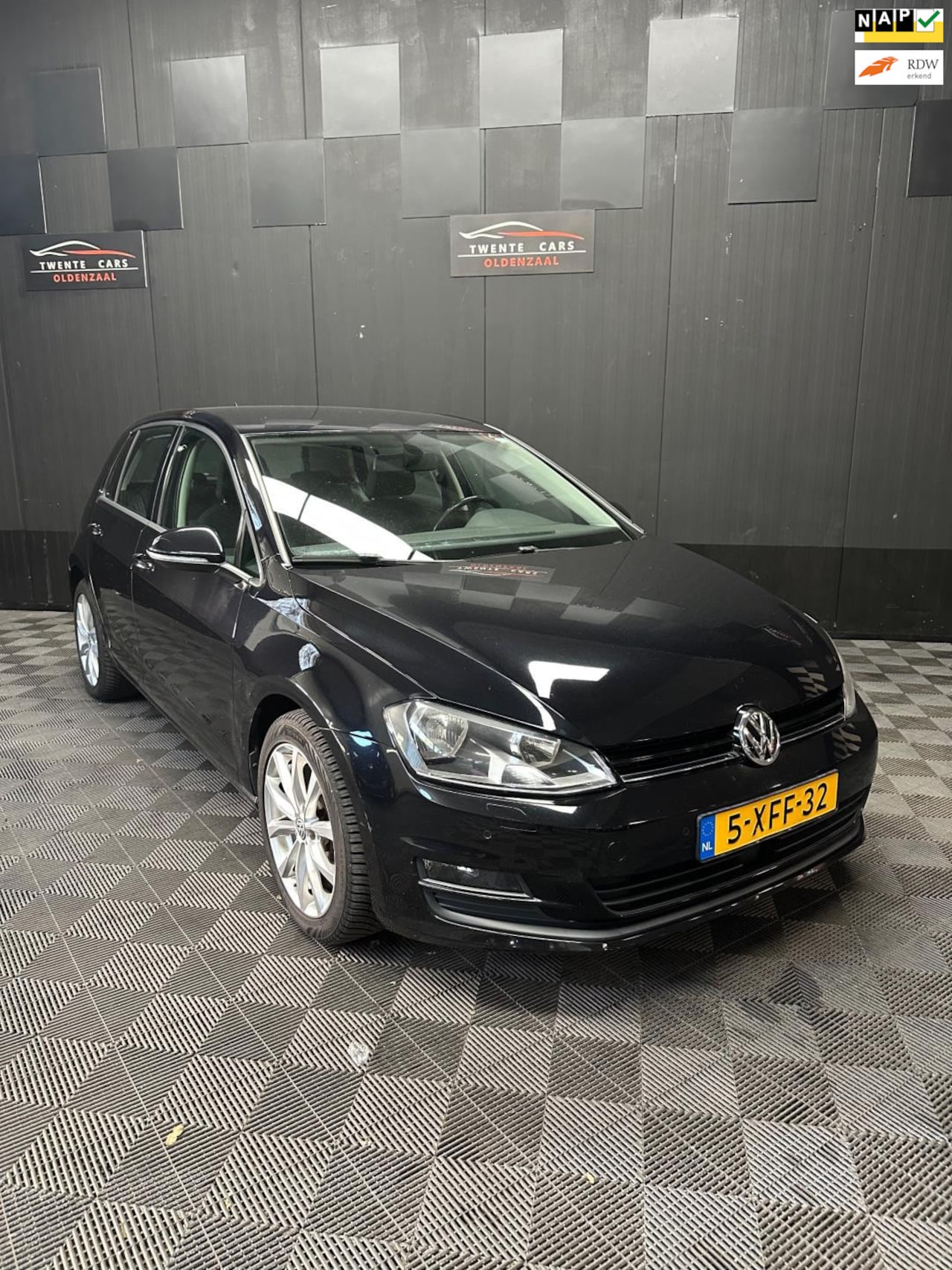Volkswagen Golf - 1.2 TSI Highline | ACC | Navi | PDC | Nieuwe APK | - AutoWereld.nl
