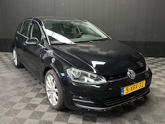 Volkswagen Golf - 1.2 TSI Highline | ACC | Navi | PDC | Nieuwe APK |