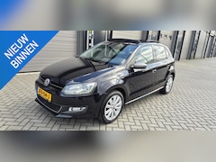 Volkswagen Polo - 1.2 TSI Style Bluetooth/PANO/Stoelverwarming/Clima/LM-velgen/Bestaande hagelschade