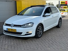 Volkswagen Golf - 1.4 TSI Highline AUT BJ 2017 Xenon Led Panoramadak Leer Navi