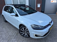 Volkswagen Golf - 1.4 TSI GTE / Pano / Leder / Navi / DAB / ACC / PDC / NAP / LM / Clima