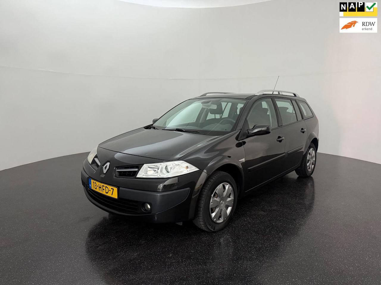 Renault Mégane Grand Tour - 1.5 dCi Business Line / Pano / Trekhaak - AutoWereld.nl