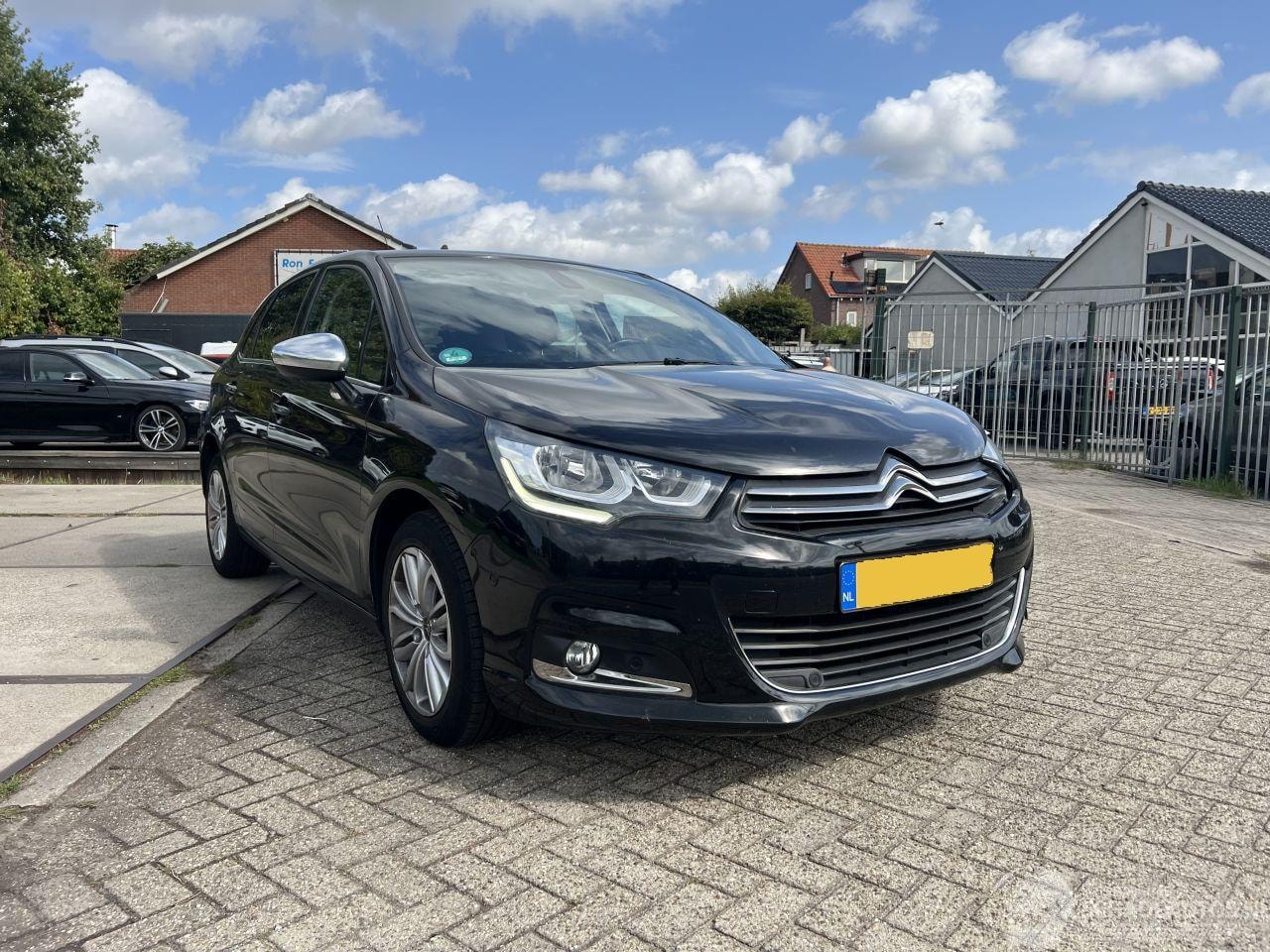 Citroën C4 - 1.2 PureTech Feel Collection automaat ! - AutoWereld.nl