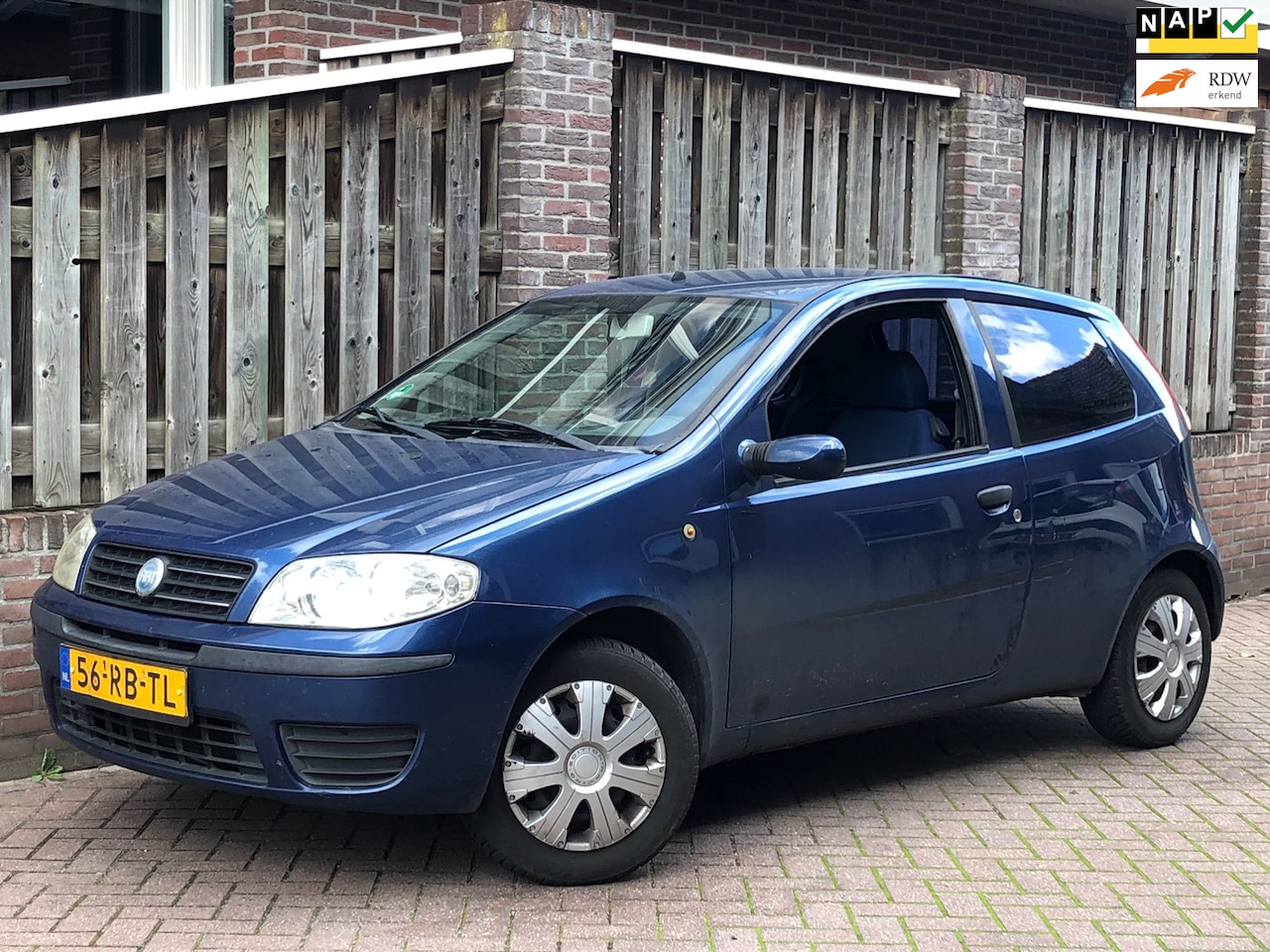 Fiat Punto - 1.4-16V Young AIRCO Cruise APK 11-2026! - AutoWereld.nl