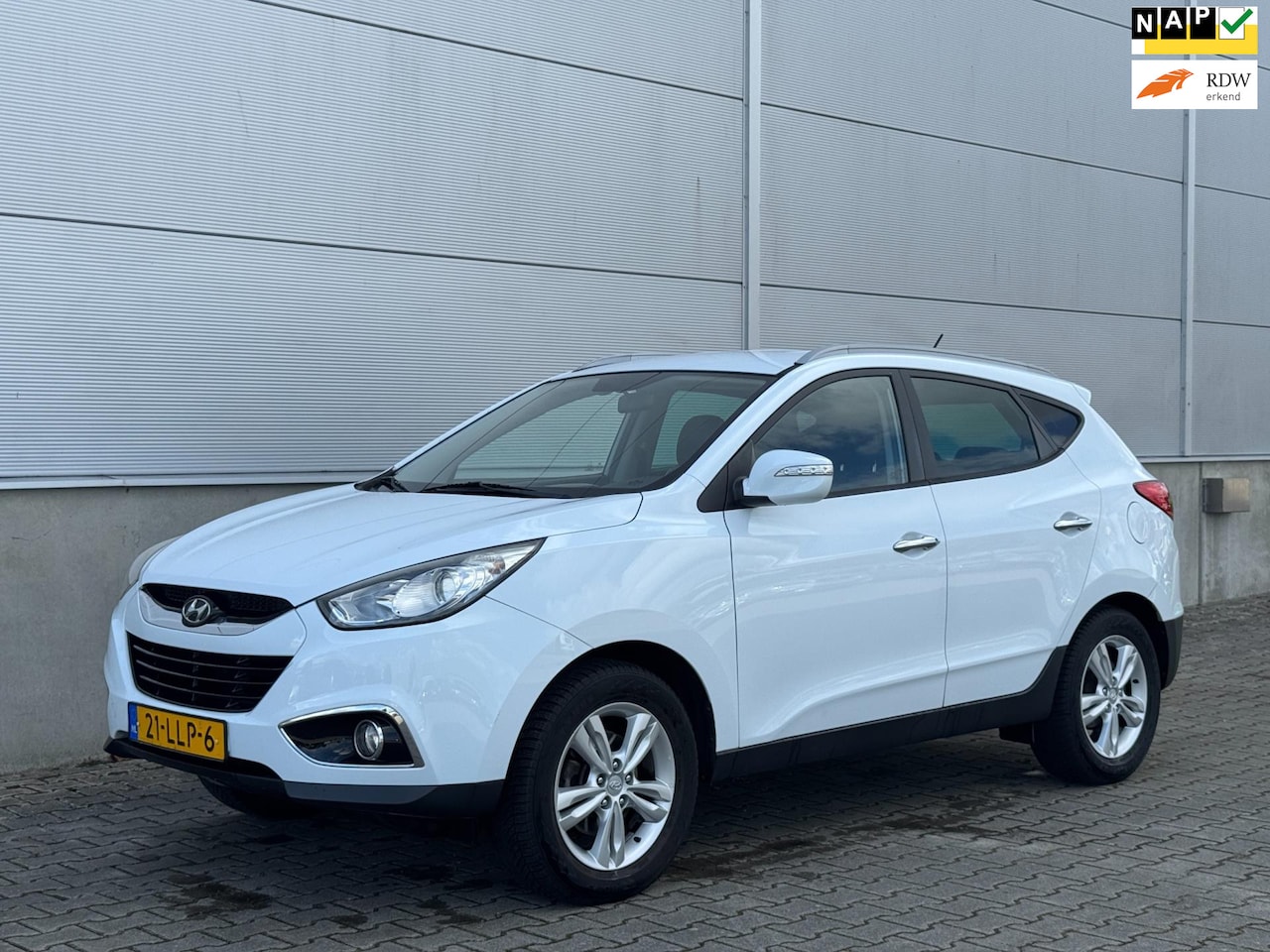 Hyundai ix35 - 2.0i Style CLIMA|CRUISE|HALF LEER|TREKHAAK|NAP| - AutoWereld.nl