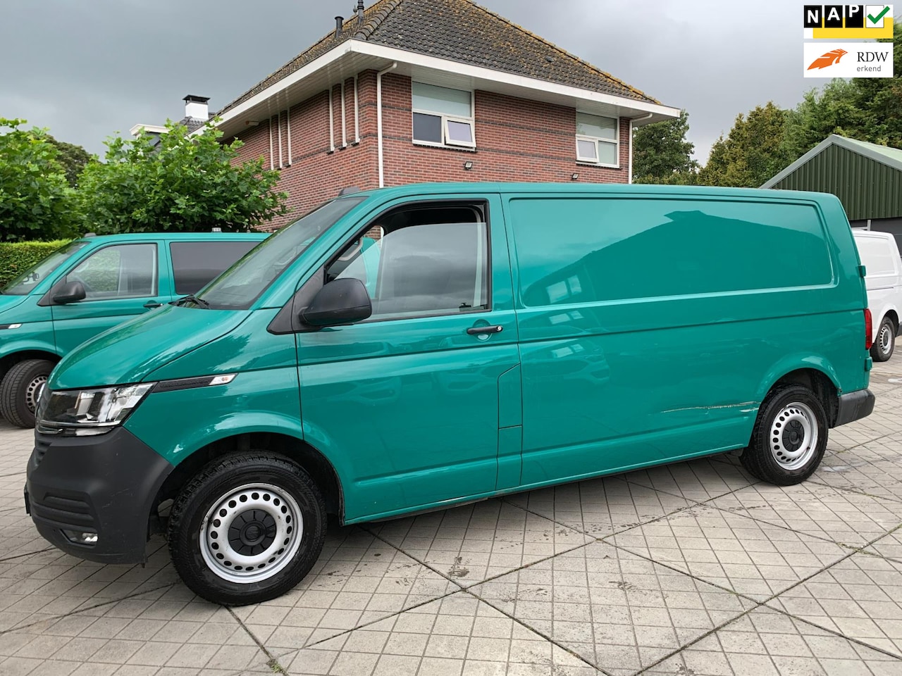 Volkswagen Transporter - 2.0 TDI L2H1 30 Comfortline 2.0 TDI L2H1 30 Comfortline - AutoWereld.nl