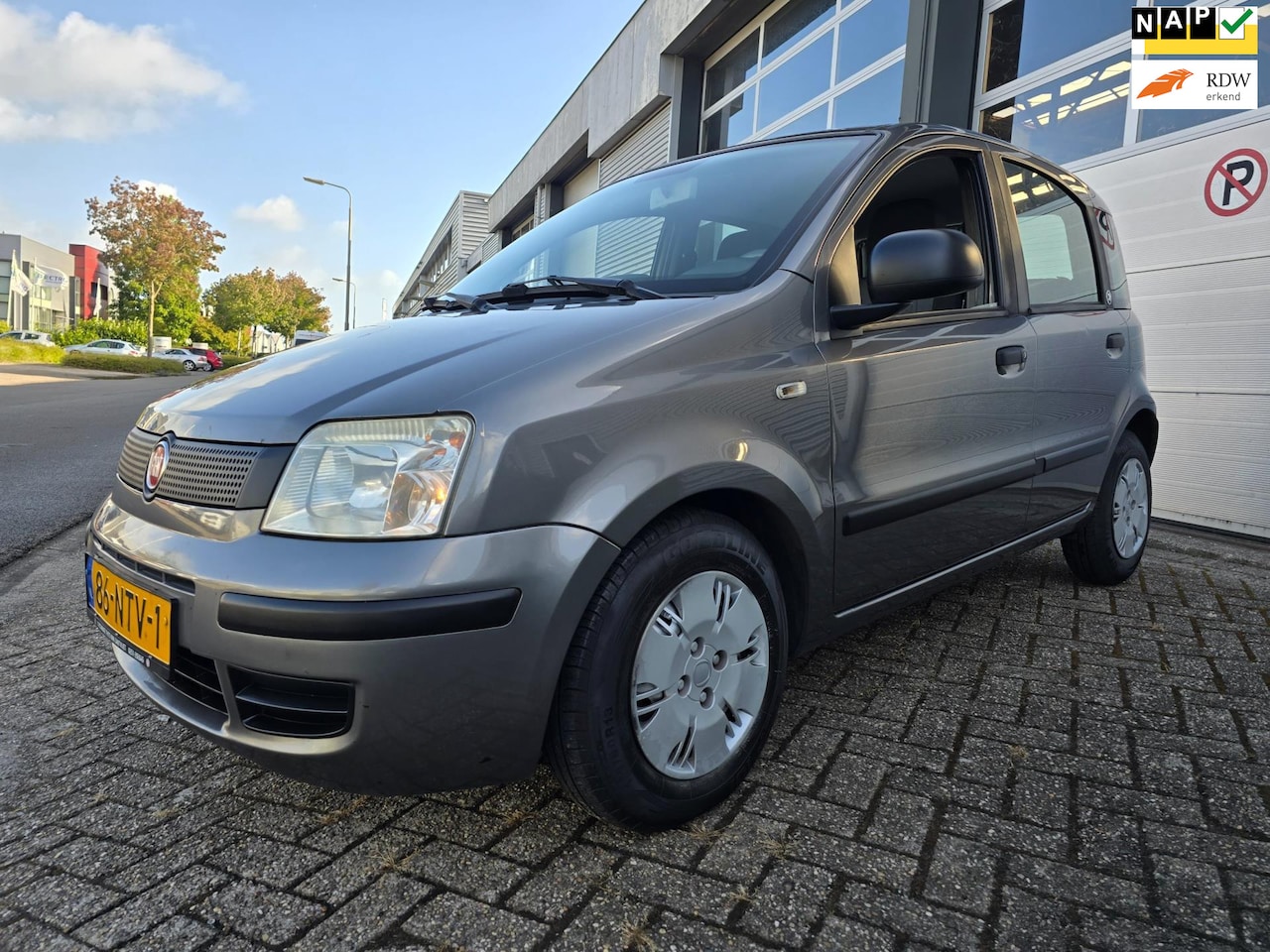 Fiat Panda - 1.2 Celebration Zuinig Nw apk ! - AutoWereld.nl