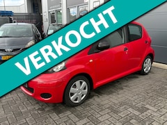 Toyota Aygo - 1.0 1e EIG AIRCO | ELEKTR PAKKET | NIEUWE APK | NAP |