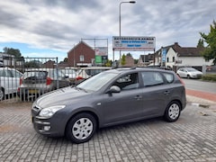 Hyundai i30 CW - 1.6i Dynamic