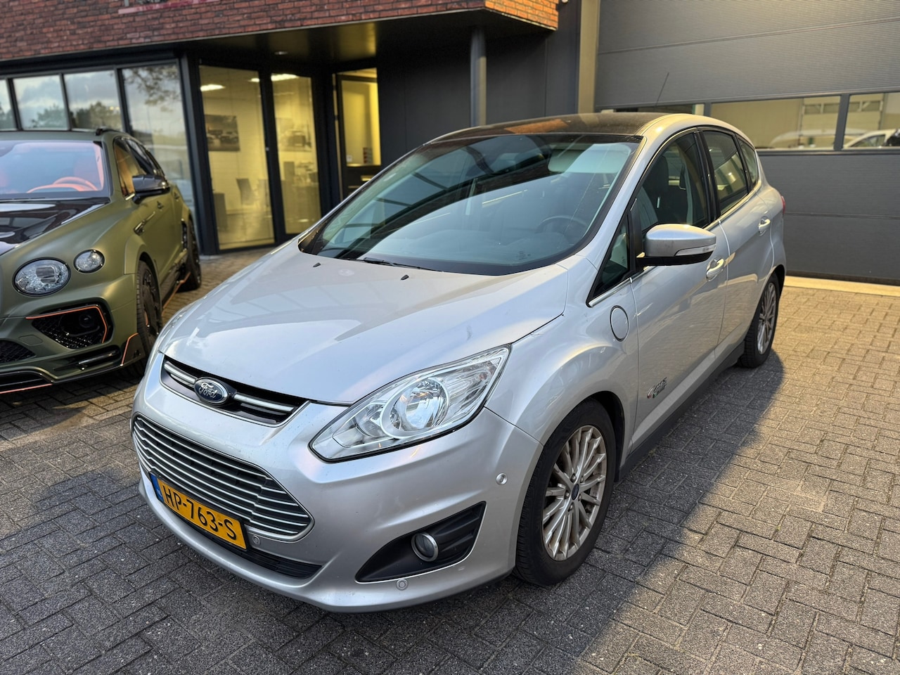 Ford C-Max - 2.0 Plug-in Hybrid Titanium Plus PANO LEDER CAMERA VOL - AutoWereld.nl