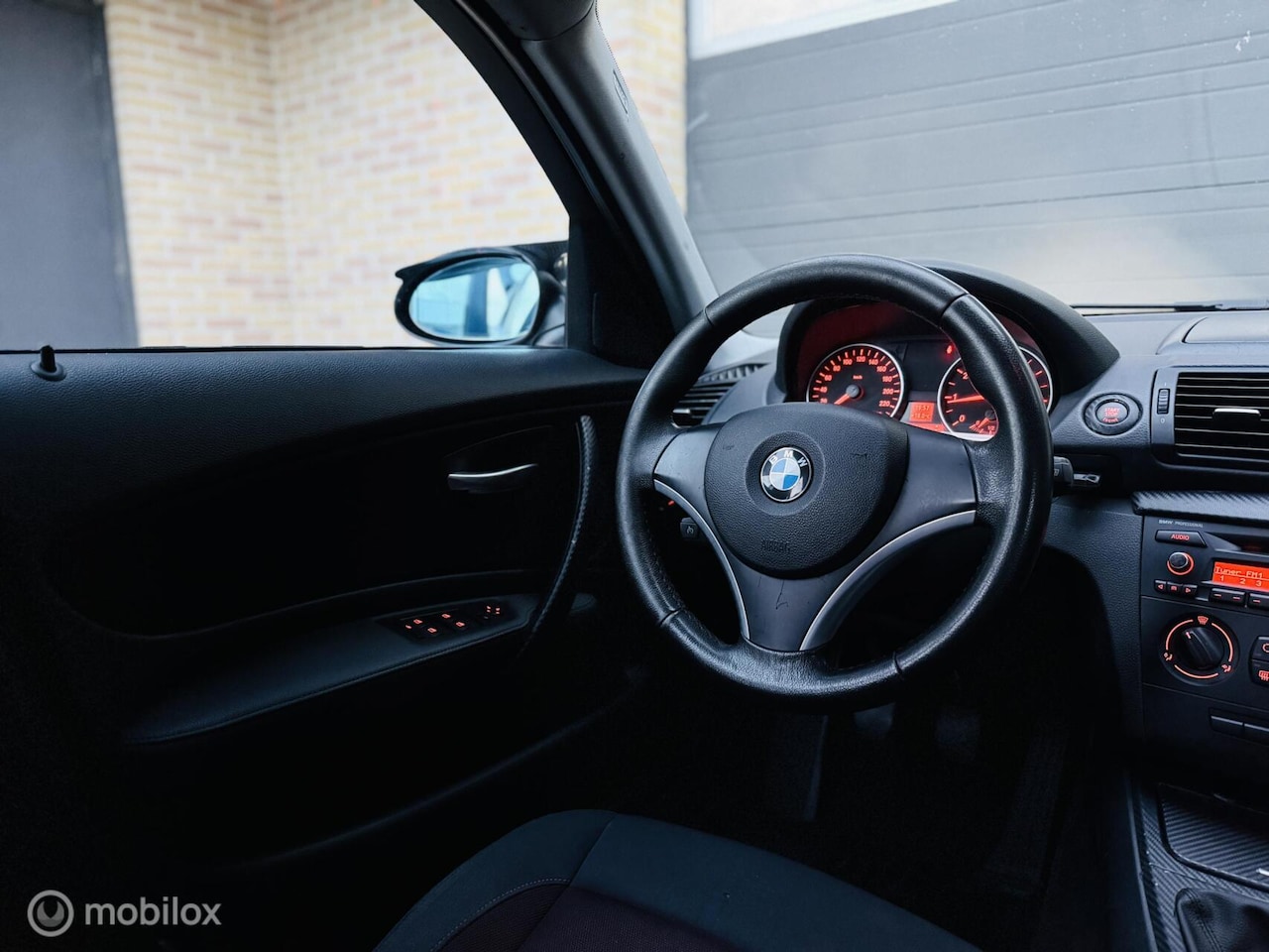 BMW 1-serie - 118i High Executive 118i High Executive - AutoWereld.nl