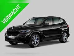 BMW X5 - xDrive45e High Executive M-sport, BTW, comfortstoelen, panorama dak, headup, comfort acces