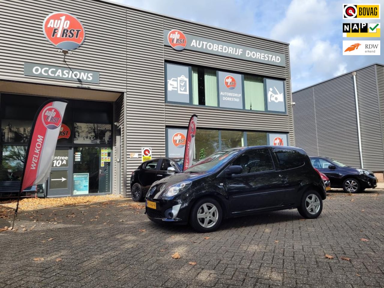 Renault Twingo - 1.2-16V Authentique| all season| trekhaak| lichtmetaal| geblindeerde ramen - AutoWereld.nl