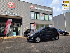 Renault Twingo - 1.2-16V Authentique| all season| trekhaak| lichtmetaal| geblindeerde ramen