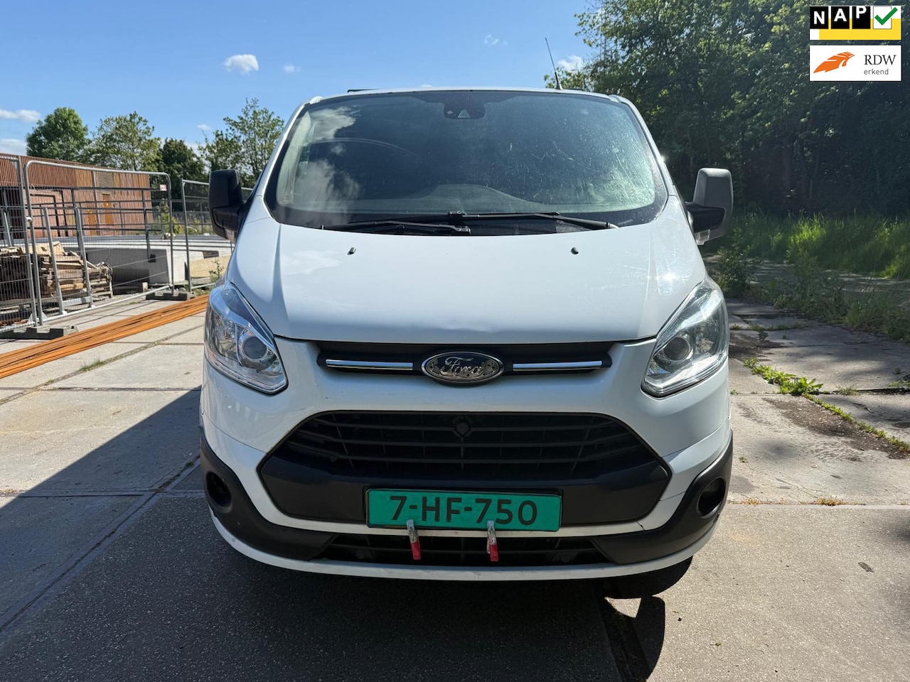 Ford Transit Custom - 290 2.2 TDCI L2H1 Trend 290 2.2 TDCI L2H1 Trend - AutoWereld.nl