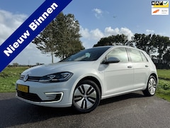 Volkswagen e-Golf - E-DITION Automaat | BTW-Auto | 1e Eigenaar | Camera | Apple CarPlay/Android Auto | Clima |
